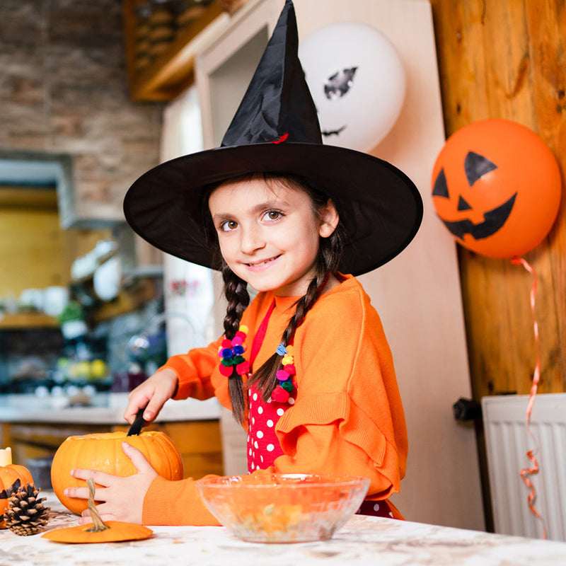 Kostymetilbehør til halloweenfesten - hengende heksehatt